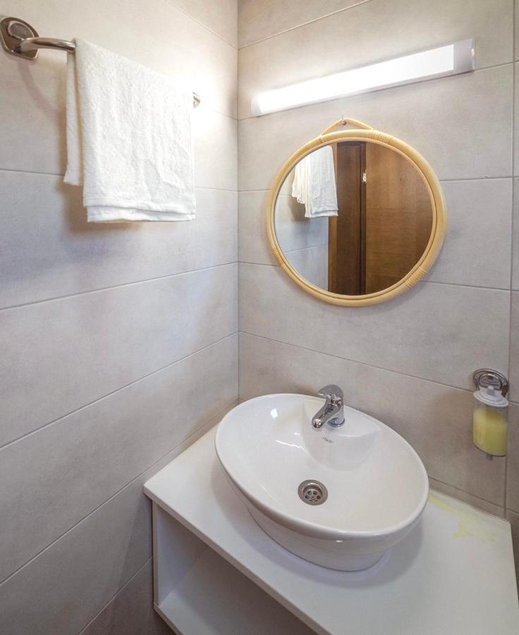Apartamento Zoe Pirot Exterior foto