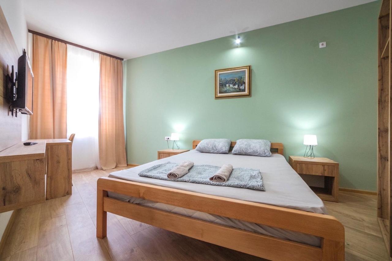 Apartamento Zoe Pirot Exterior foto