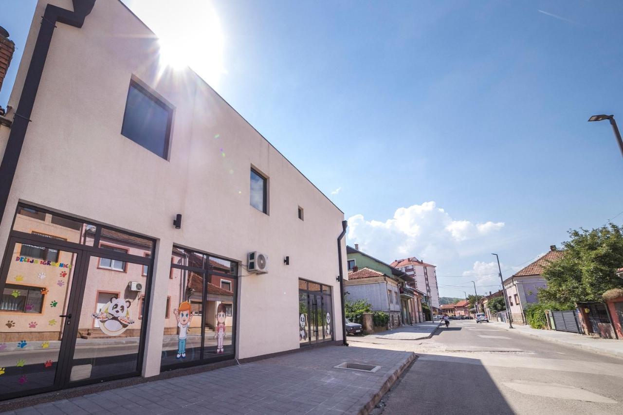 Apartamento Zoe Pirot Exterior foto