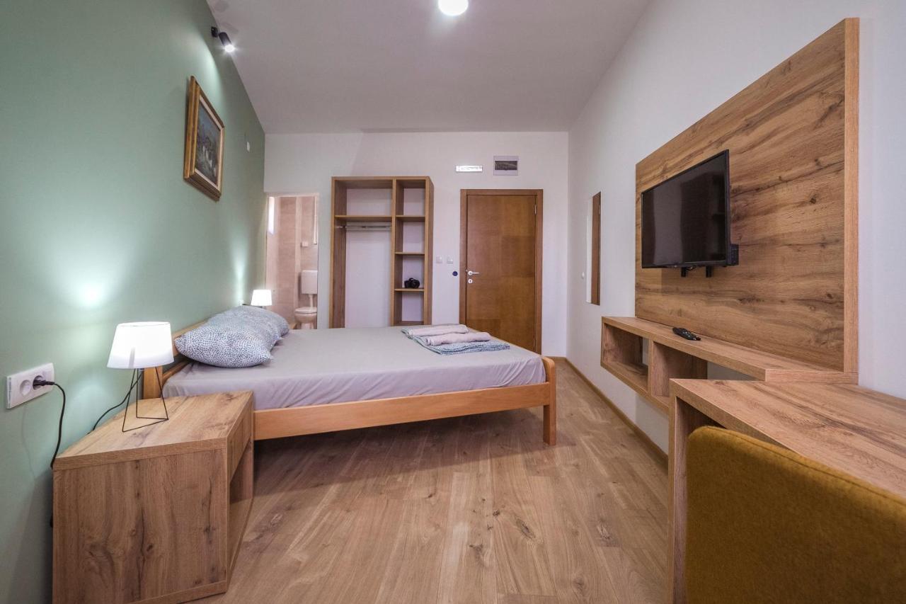 Apartamento Zoe Pirot Exterior foto